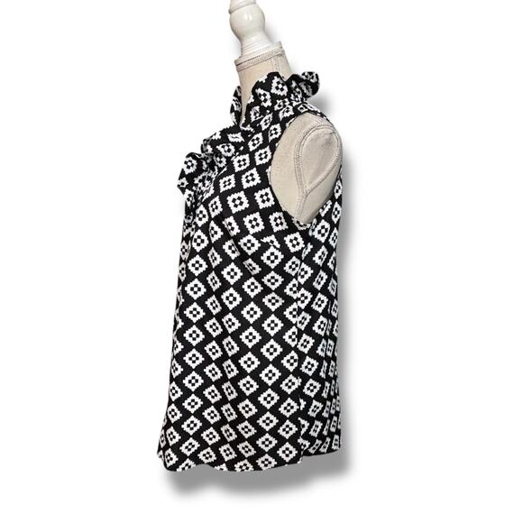 Mudpie Black & White Geometric Print Tunic Top - Size Medium - Picture 3 of 6